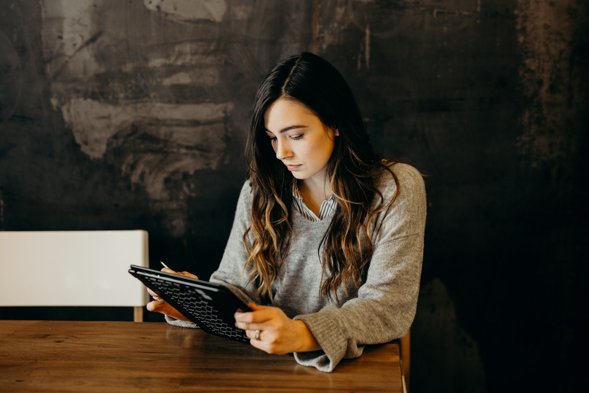 Read more about the article Solving Email List Growth Challenges for Small Businesses